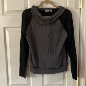 Nice hoodie in great shape